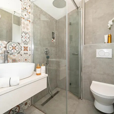 Apartmán Awesome In With Swimming Pool