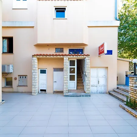 Διαμέρισμα 1 Bedroom Amazing In
