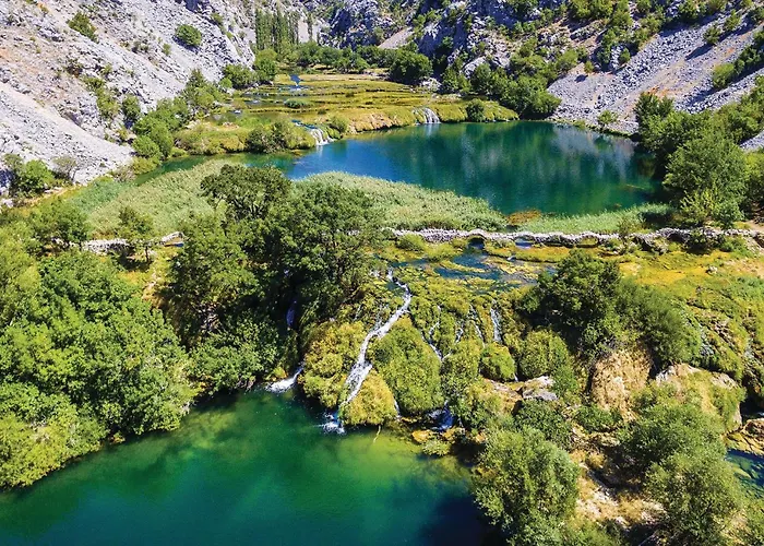 1 Bedroom Amazing In Διαμέρισμα Kruševo