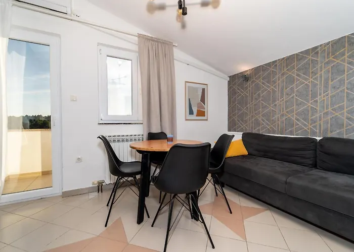 1 Bedroom Amazing In *