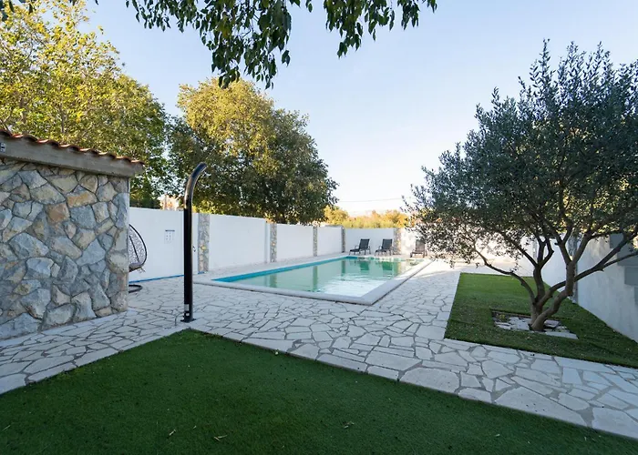 1 Bedroom Amazing In Διαμέρισμα *